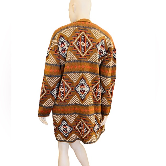 NWT SAVANNA JANE Long Cardigan Sweater Size Small Oversize Aztec Print - Picture 7 of 11